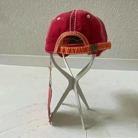 True Religion Bandana Distressed Embroidered Baseball Trucker Hat Cap NWT - Picture 4 of 12